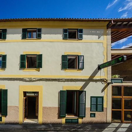 Embat - Hostel Montuiri  Eksteriør bilde
